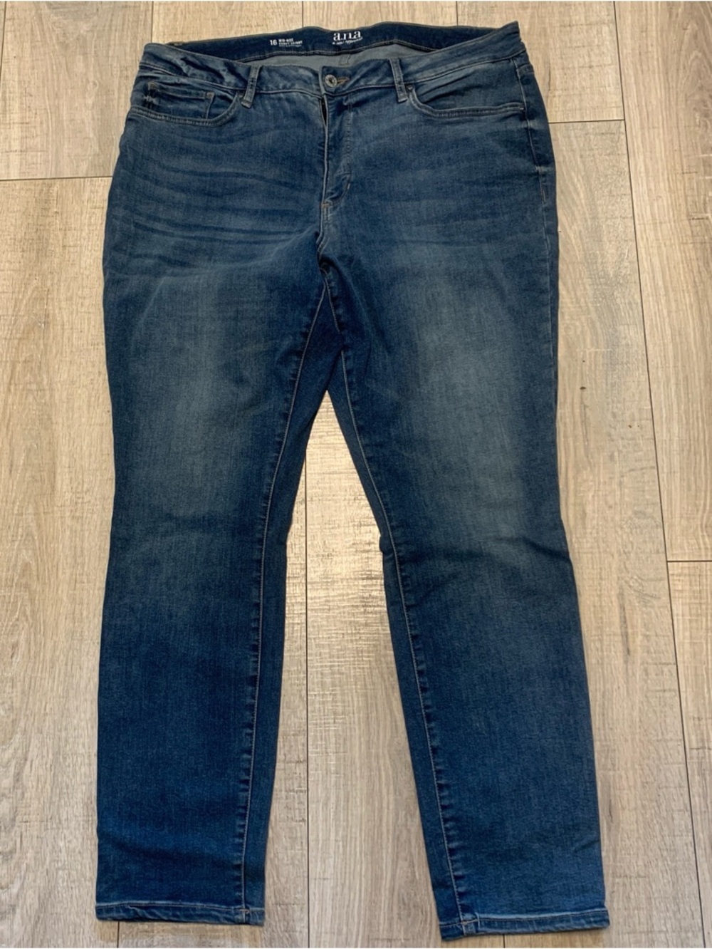 A.n.a Medium Blue Wash Skinny Curvy Jeans - Medium Blue
